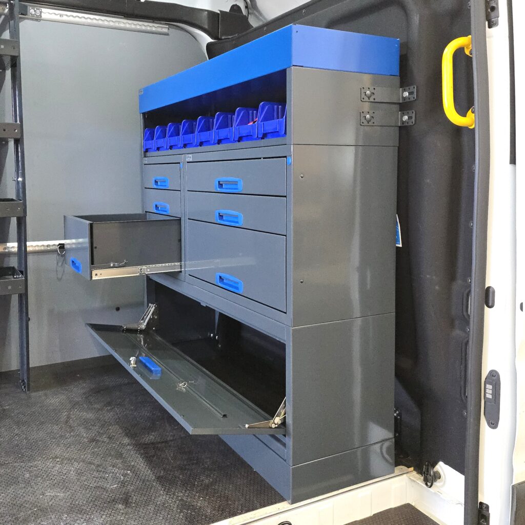 127 cm vetolaatikollinen pakettiautohylly Ford Transit väliseinällä