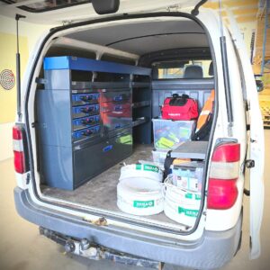 205-cm-sailytysjarjestelma-toyota-hiace-e-flex.jpg