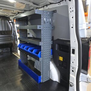 100 cm pakettiauton hylly sähköisessä Ford Transit Custom L2H1 -mallissa