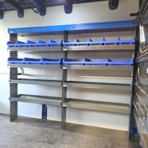 VW Crafter pakettiauton hyllyt
