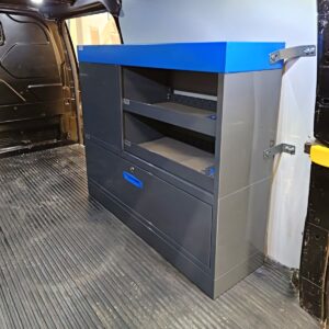 127 CM PÄÄDYSTÄ AUKEAVA HYLLYKKÖ / LAATIKOSTO AVOHYLLYLLÄ KORKEUS 107 CM