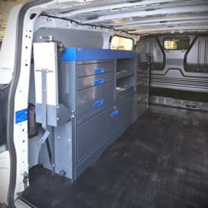Ford Transit Custom 152 cm päädystä aukeava pakettiauton hyllykkö laatikostolla ja avohyllyillä korkeus 107 cm