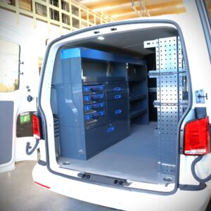 E-Flex 230 cm pakettiauton hyllykkö laatikosto transporterissa