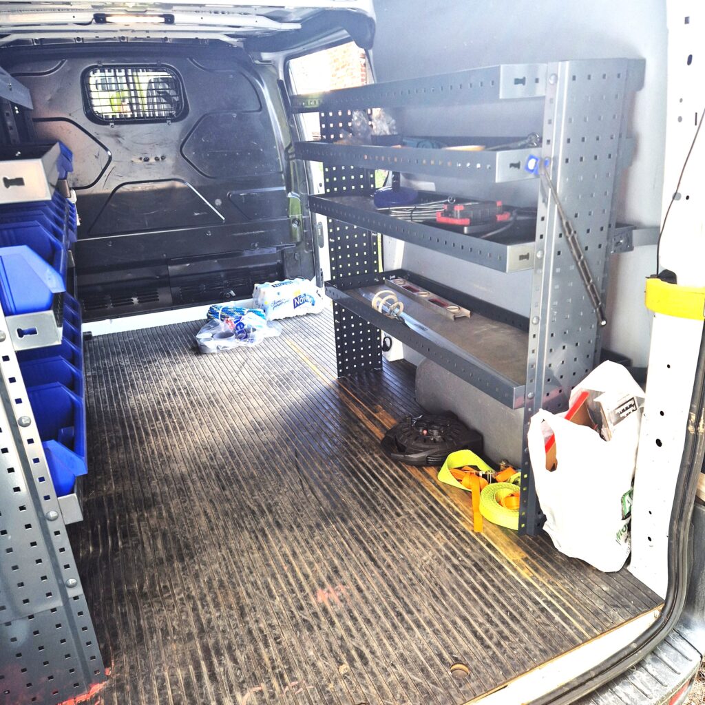 hyllyt pakuun asiakaskokemus tpr tilanhoito ford transit custom