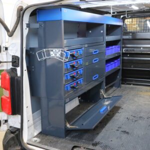 Citroën Jumpy hyllyt pakettiautoon