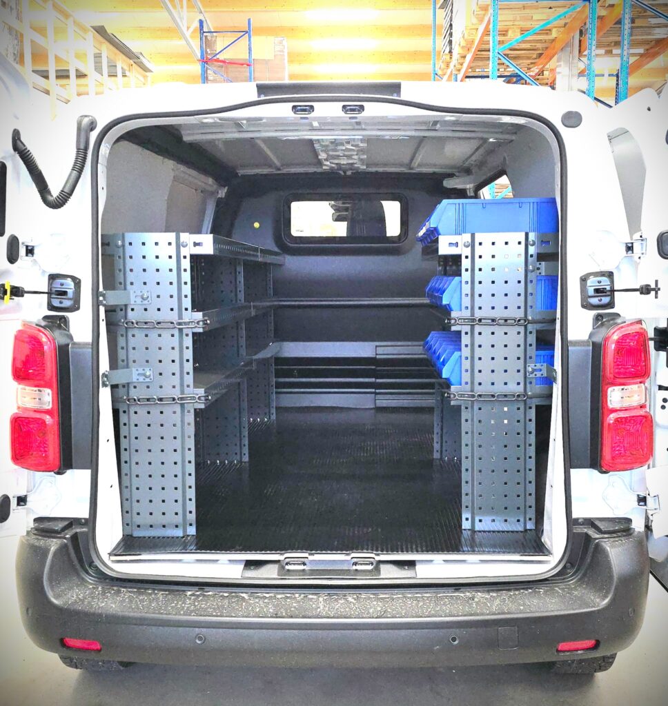 Toyota Proace lyhyt hyllyt