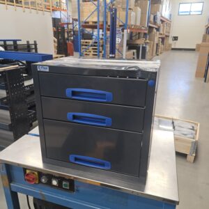 Käytetty kuljetusvaurio vetolaatikostot 2 kpl