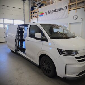 E-Flex pakettiauton hyllyt Volkswagen Transporter T7 pakettiautossa