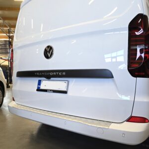 Volkswagen Transporter T7 takapuskurinsuoja anodisoitu alumiini