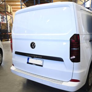 Volkswagen Transporter T7 takapuskurinsuoja anodisoitu alumiini