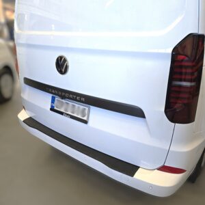Volkswagen Transporter T7 takapuskurinsuoja musta anodisoitu alumiini