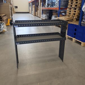 Käytetty 100 cm pakettiauton hylly korkeus 91 cm