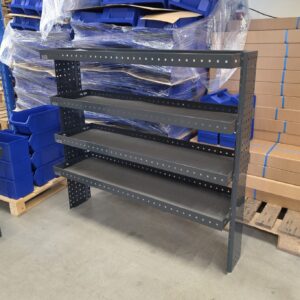 Käytetty 130 cm pakettiauton hylly korkeus 120 cm